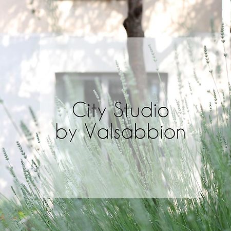 Appartamento Valsabbion City Studio Pola Esterno foto