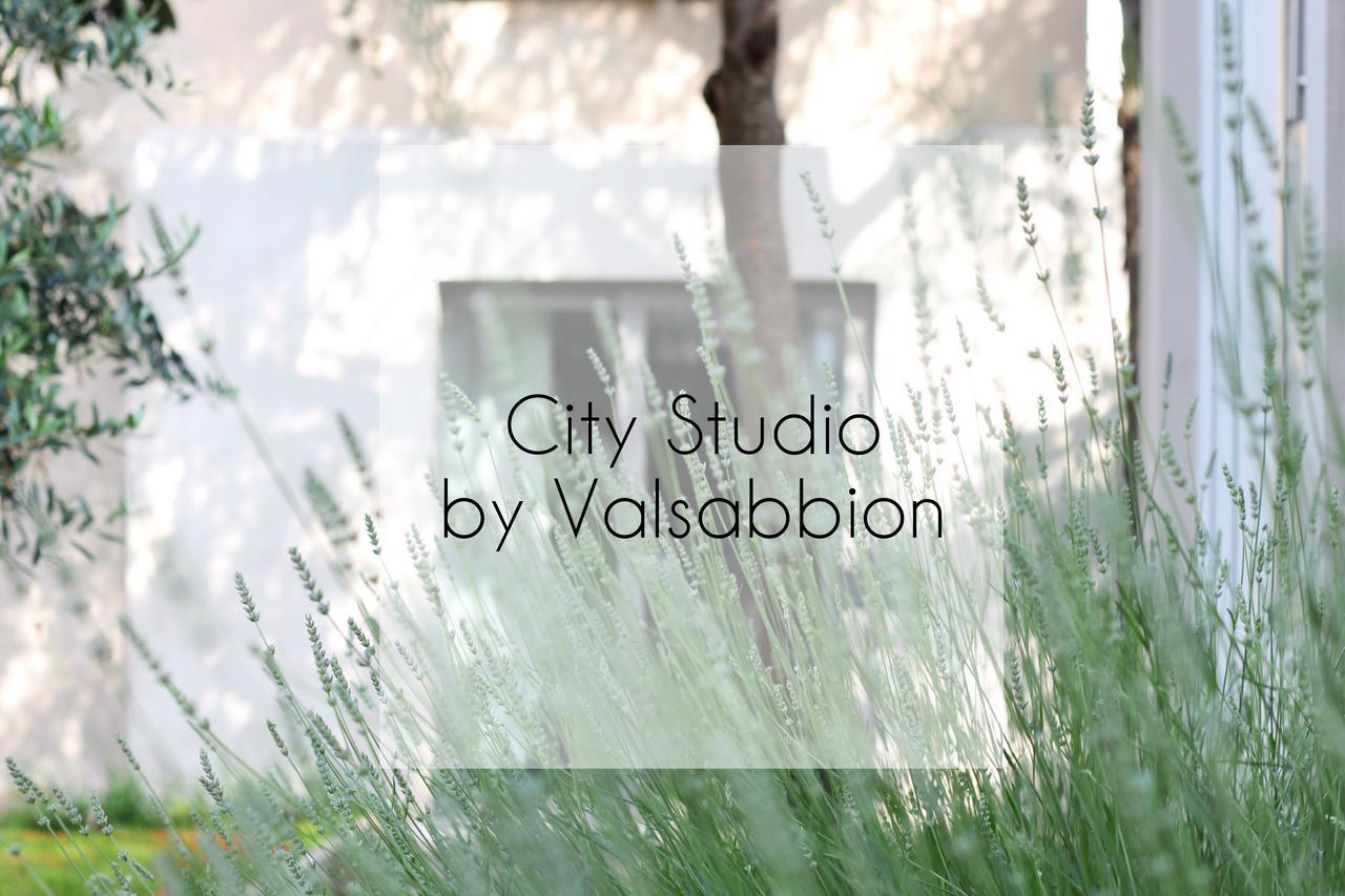 Appartamento Valsabbion City Studio Pola Esterno foto